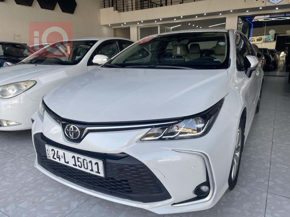 تۆیۆتا کۆرۆلا